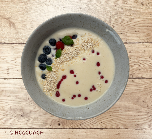 Vanille Mousse mit Beerencreme