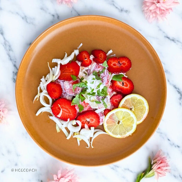 Chicorée Salat mit süßen Erdbeeren und Zitrone