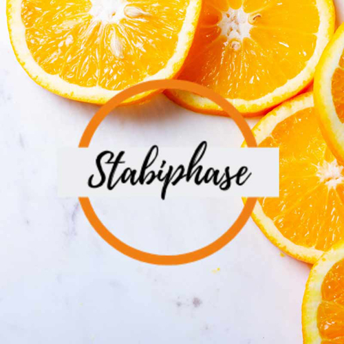 Orangen auf einem hellen Hintergrund, darauf ein Text, Stabiphase